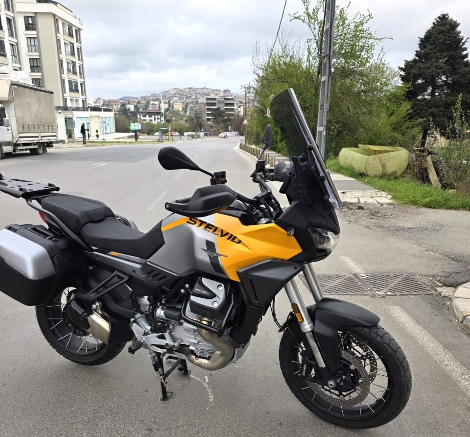 MOTOCAM Moto Guzzi Stelvio Ön Cam 2024-2026 Model 57cm Füme Renkli 4mm