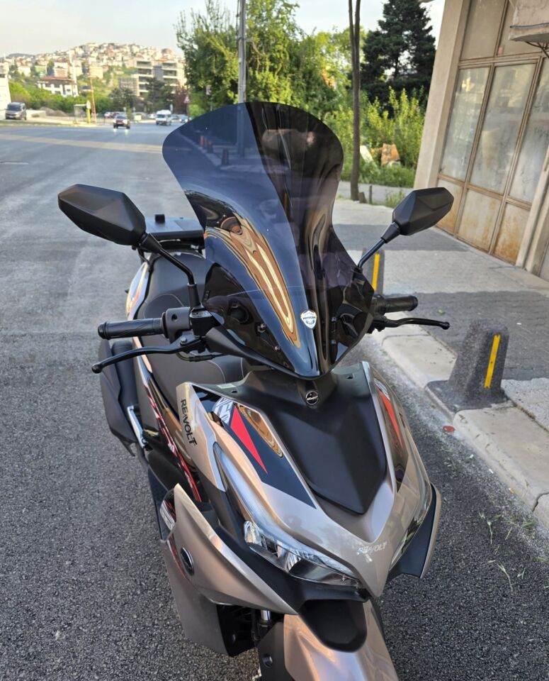 MOTOCAM Volta Revolt RSX3 Ön Cam 2022-2026 Model 54cm Siyah Renkli SPORTİF