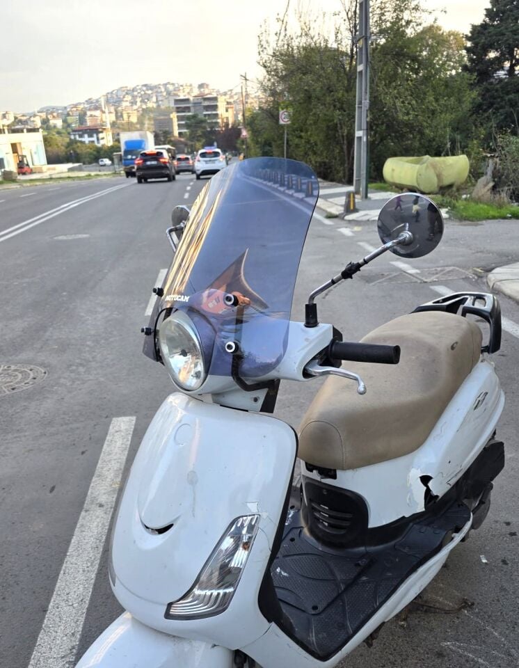 MOTOCAM SYM Fiddle III 125 Ön Cam 2016-2022 Model 44cm Füme Renkli APARATSIZ