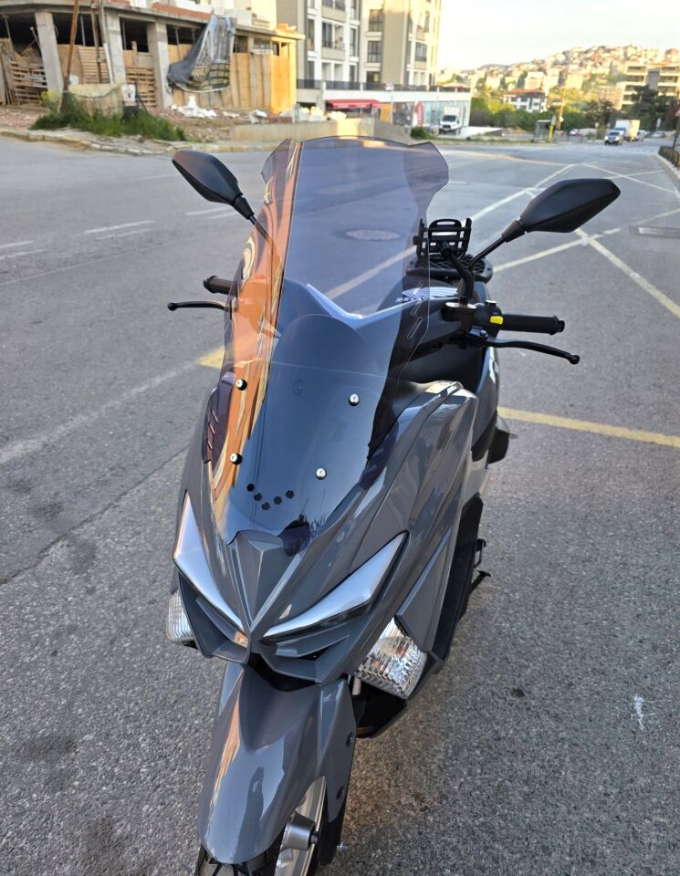 MOTOCAM Volta Revolt RSX4 Ön Cam 2022-2026 Model 65cm Füme Renkli 4mm ORTA BOYLU