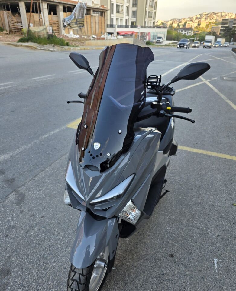 MOTOCAM Volta Revolt RSX4 Ön Cam 2022-2026 Model 65cm Siyah Renkli 4mm ORTA BOYLU