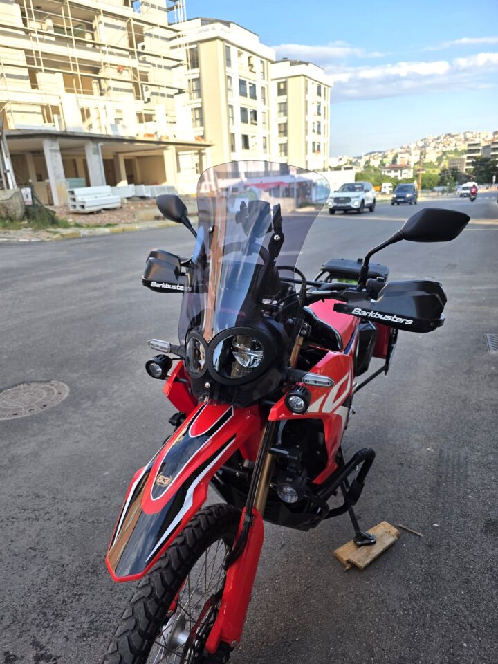 MOTOCAM Honda CRF 300 Rally Ön Cam 2017-2026-2026 Model 56cm Füme Renkli 4mm