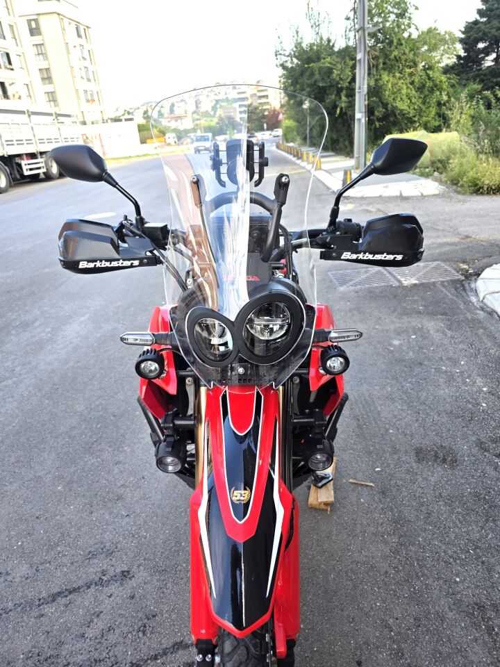 MOTOCAM Honda CRF 300 Rally Ön Cam 2017-2026-2026 Model 56cm Şeffaf Renkli 4mm