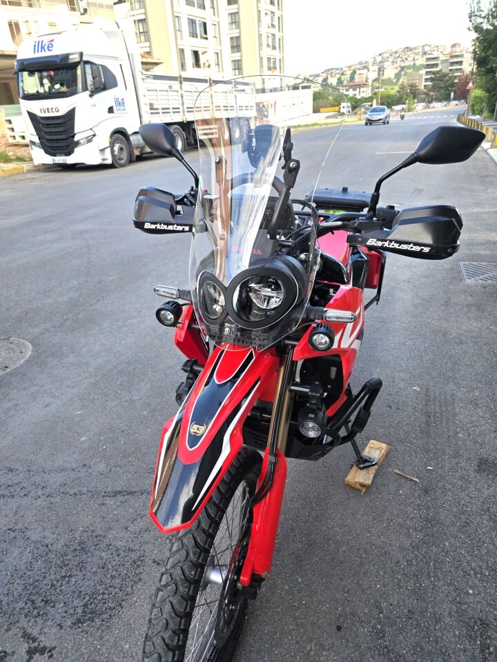 MOTOCAM Honda CRF 300 Rally Ön Cam 2017-2026-2026 Model 56cm Şeffaf Renkli 4mm