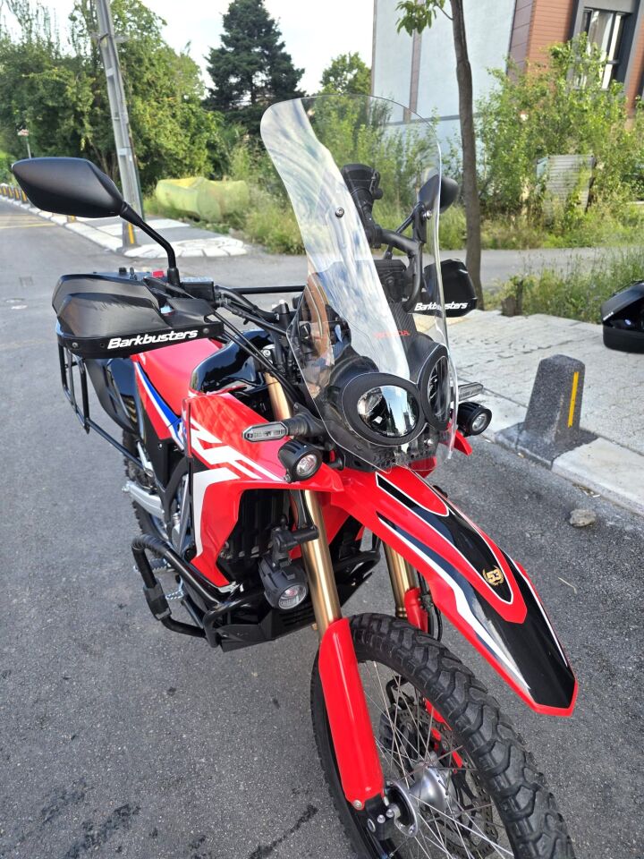 MOTOCAM Honda CRF 300 Rally Ön Cam 2017-2026-2026 Model 56cm Şeffaf Renkli 4mm