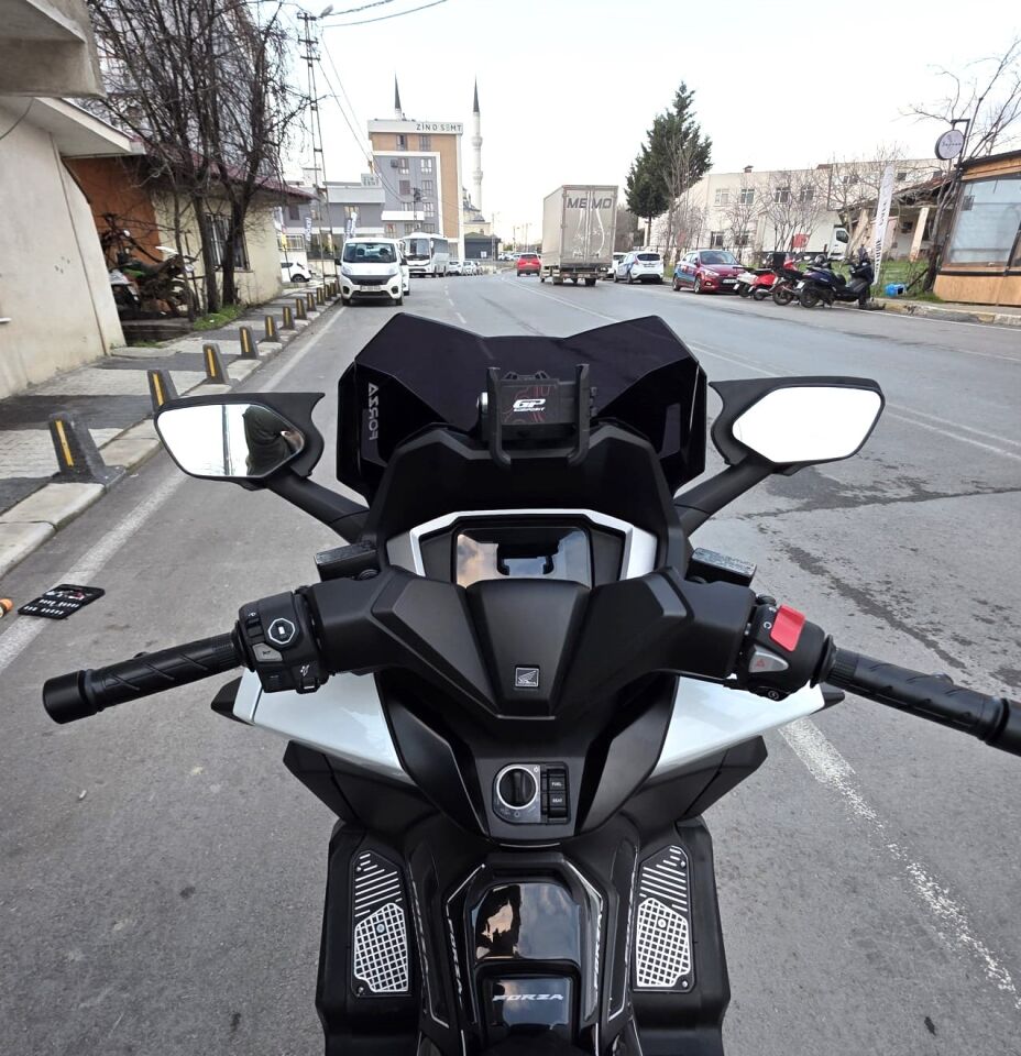 MOTOCAM Honda Forza 250 Ön Cam 2018-2020 Model 43cm Siyah Renkli 4mm