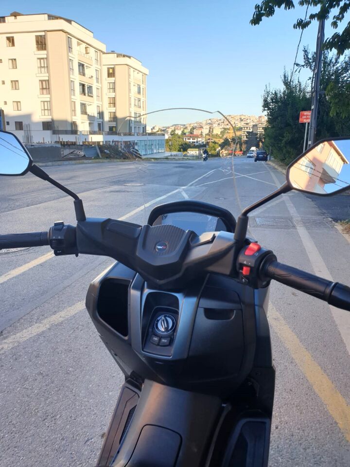 MOTOCAM Volta Revolt RSX5 Ön Cam 2022-2026 Model 55cm Şeffaf Renkli 4mm