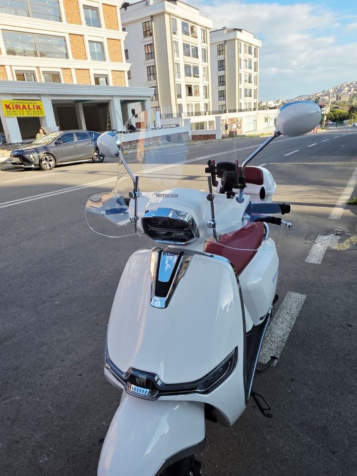 MOTOCAM Küba MT 50 Pro Plus Ön Cam 2024-2026 Model 43cm Şeffaf Renkli 4mm Elcikli APARATSIZ