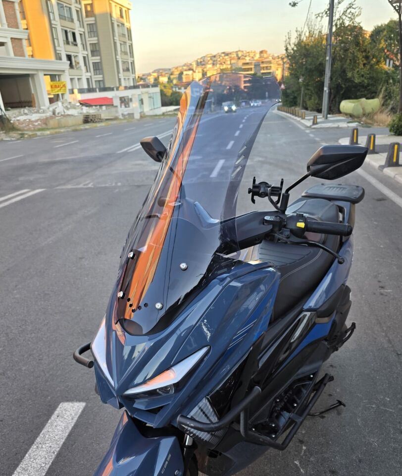 MOTOCAM Küba Newcity 125 Ön Cam 2023-2026 Model 75cm Füme Renkli 4mm UZUN
