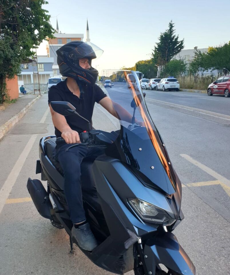 MOTOCAM Volta Revolt RSX5 Ön Cam 2022-2026 Model 78cm Füme Renkli 4mm