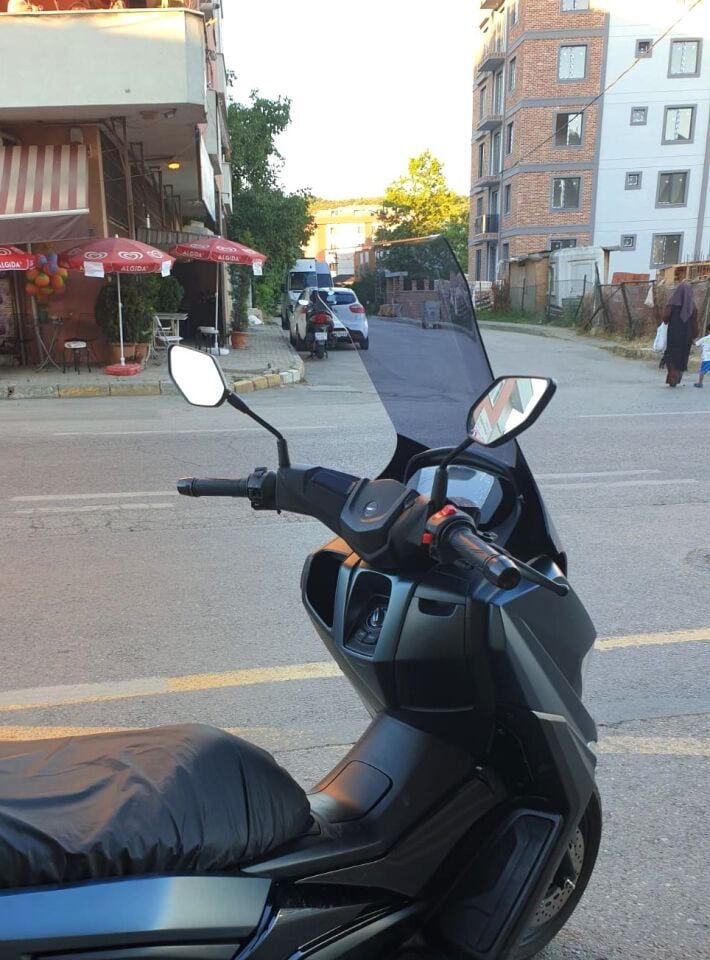 MOTOCAM Volta Revolt RSX5 Ön Cam 2022-2026 Model 78cm Füme Renkli 4mm