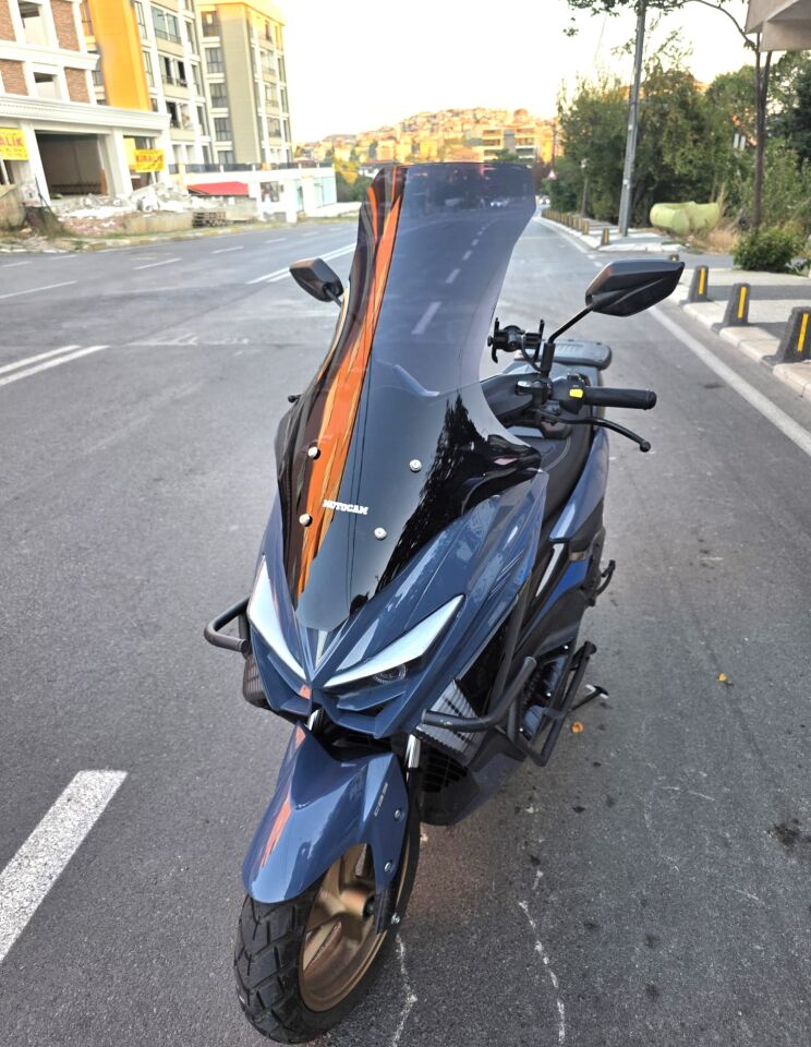 MOTOCAM Küba Newcity 125 Ön Cam 2023-2026 Model 78cm Siyah Renkli 4mm UZUN