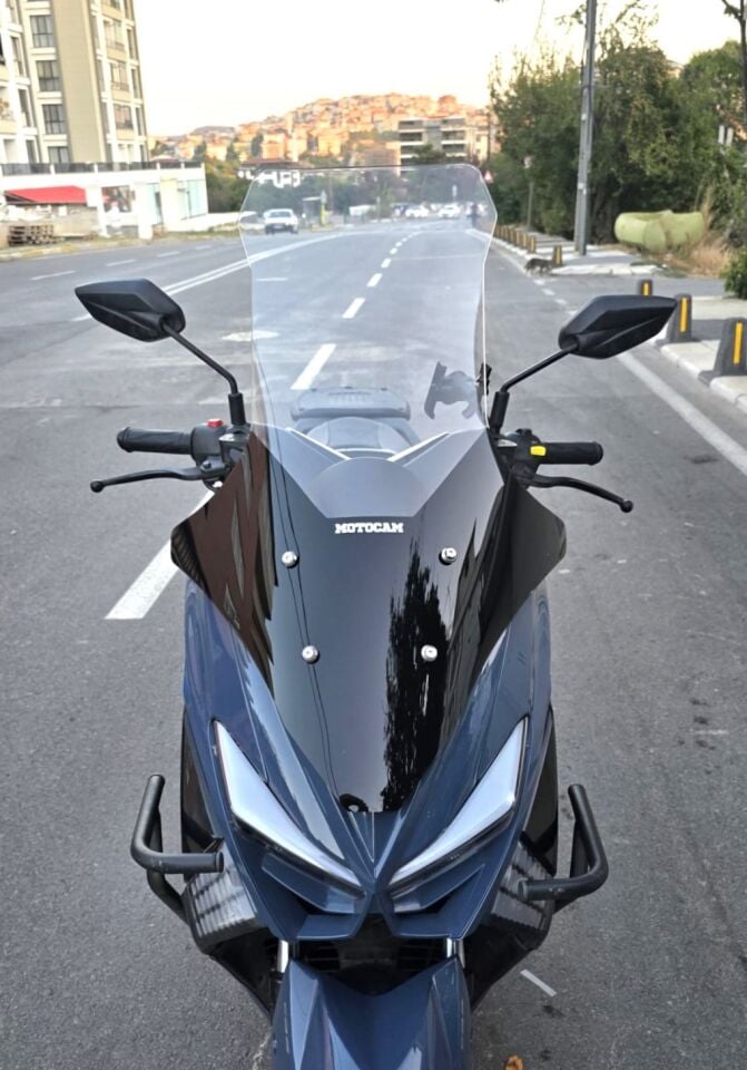 MOTOCAM Küba Newcity 125 Ön Cam 2023-2026 Model 78cm Şeffaf Renkli 4mm UZUN