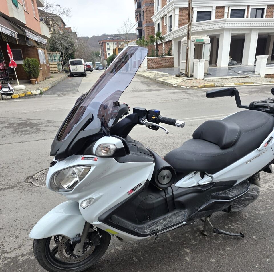 MOTOCAM Suzuki Burgman 650 Ön Cam 2013-2018 Model 76cm Füme Renkli 4mm