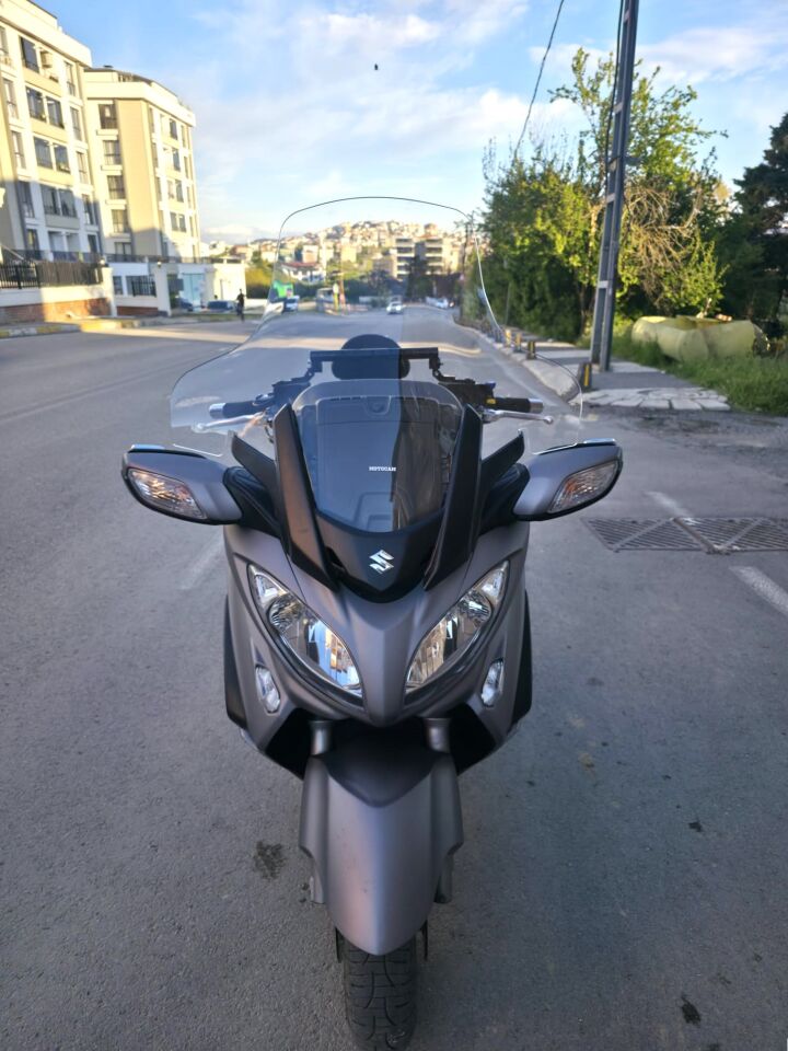 MOTOCAM Suzuki Burgman 650 Ön Cam 2013-2018 Model 76cm Şeffaf Renkli 4mm