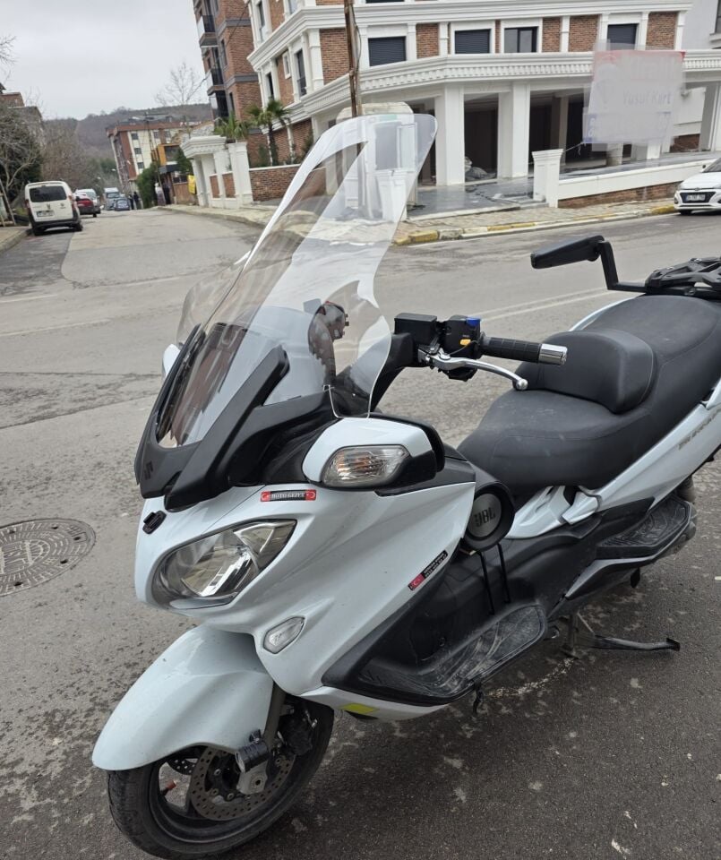 MOTOCAM Suzuki Burgman 650 Ön Cam 2013-2018 Model 76cm Şeffaf Renkli 4mm