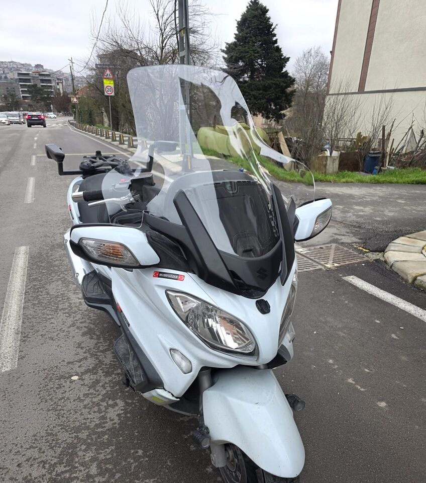 MOTOCAM Suzuki Burgman 650 Ön Cam 2013-2018 Model 76cm Şeffaf Renkli 4mm