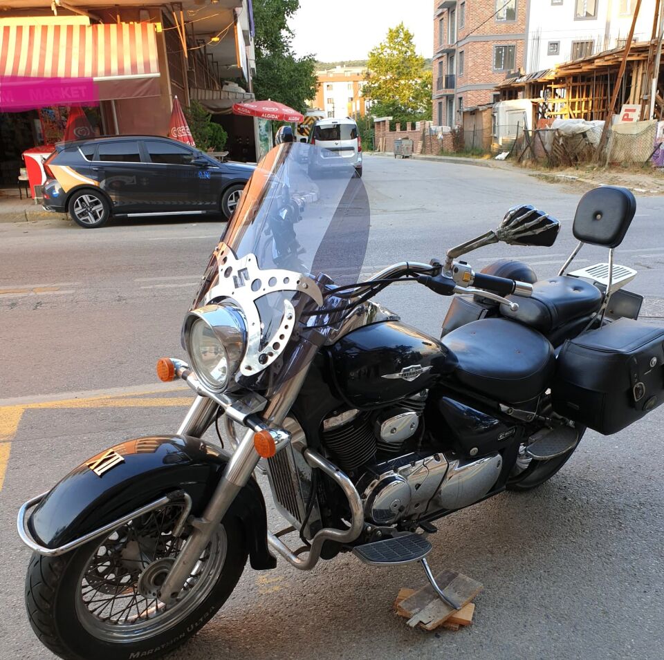 MOTOCAM Suzuki C 800 Ön Cam 2004-2016 Model 61cm Füme Renkli 4mm APARATSIZDIR