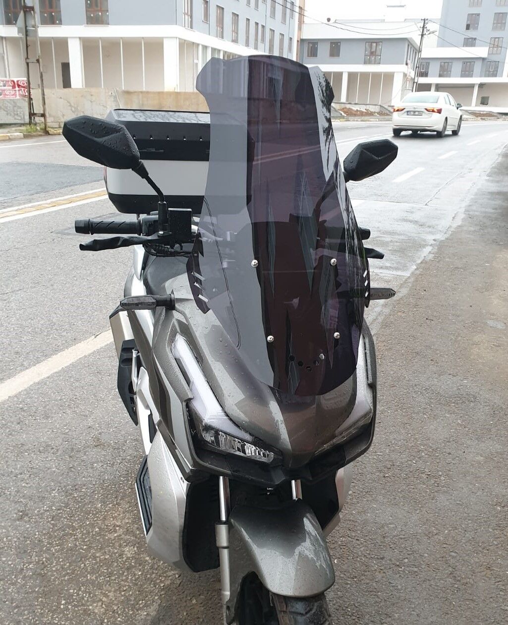 MOTOCAM Küba Rubano 150 Ön Cam 2023-2026 Model 75cm Siyah Renkli 4mm UZUN