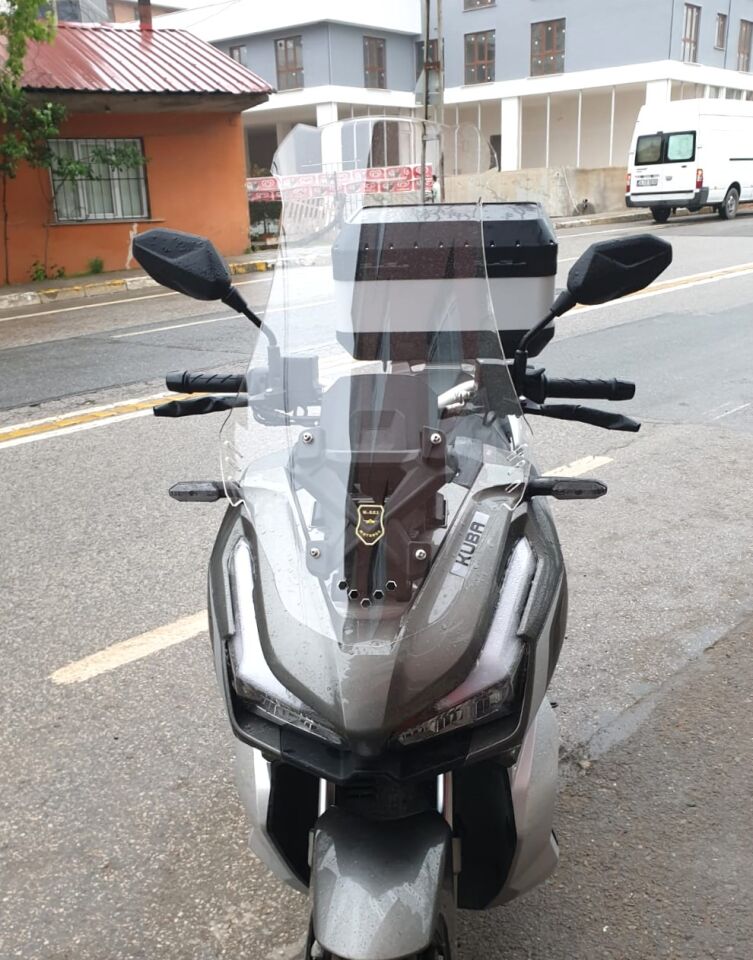 MOTOCAM Küba Rubano 150 Ön Cam 2023-2026 Model 75cm Şeffaf Renkli 4mm UZUN