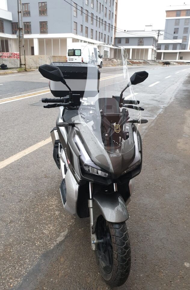 MOTOCAM Küba Rubano 150 Ön Cam 2023-2026 Model 75cm Şeffaf Renkli 4mm UZUN