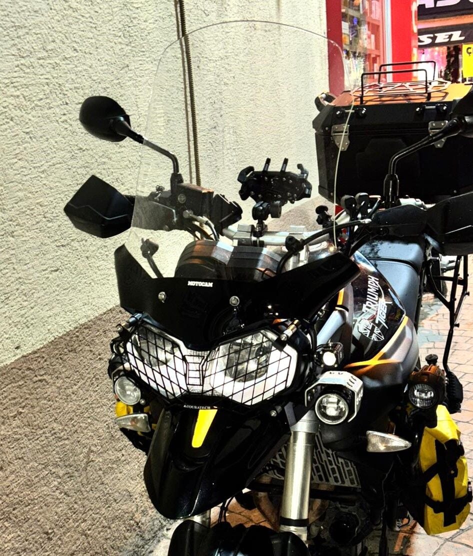 MOTOCAM Triumph Tiger 800 XC Ön Cam 2010-2017 Model 59cm Şeffaf Renkli 4mm