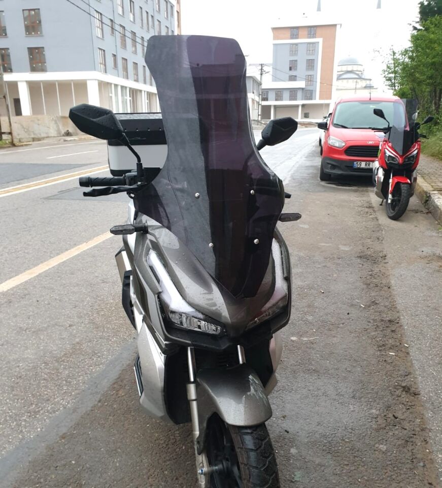 MOTOCAM Küba Rubano 150 Ön Cam 2023-2026 Model 78cm Siyah Renkli 4mm