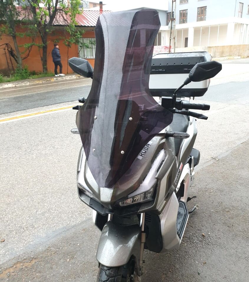 MOTOCAM Küba Rubano 150 Ön Cam 2023-2026 Model 78cm Siyah Renkli 4mm