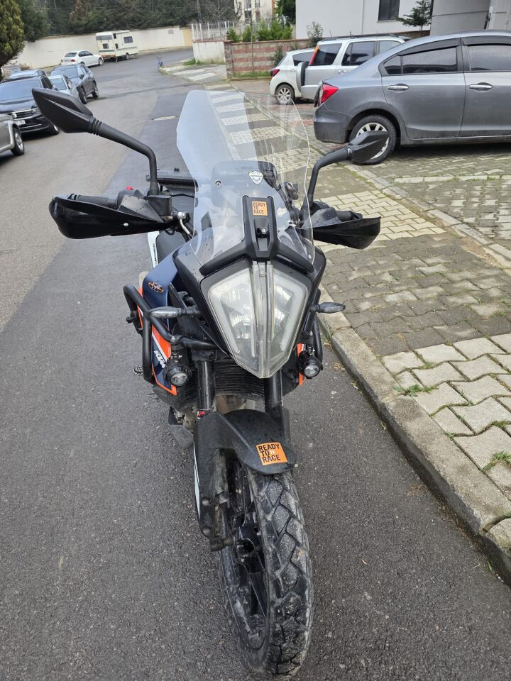 MOTOCAM KTM 250 Adventure Ön Cam 2020-2024 Model 44cm Şeffaf Renkli APARATSIZDIR