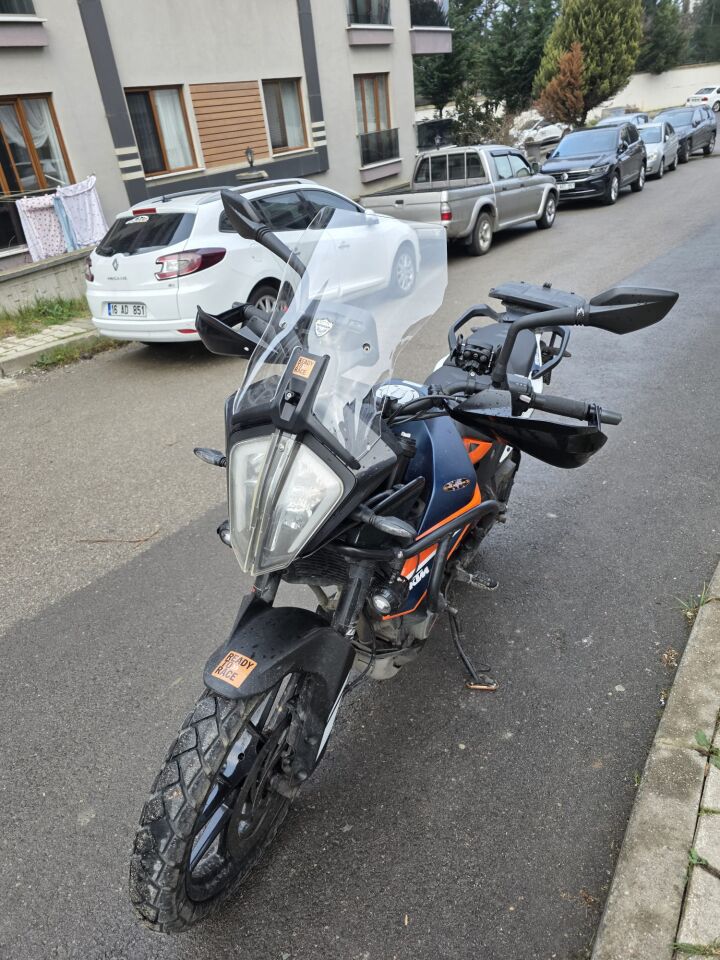 MOTOCAM KTM 250 Adventure Ön Cam 2020-2024 Model 44cm Şeffaf Renkli APARATSIZDIR