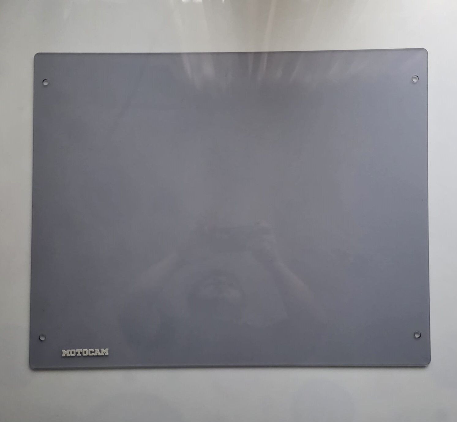 MOTOCAM SFM Ihrara SF 200 Ön Cam 2024-2026 Model 52-65cm Füme Renkli 4mm APARATSIZDIR