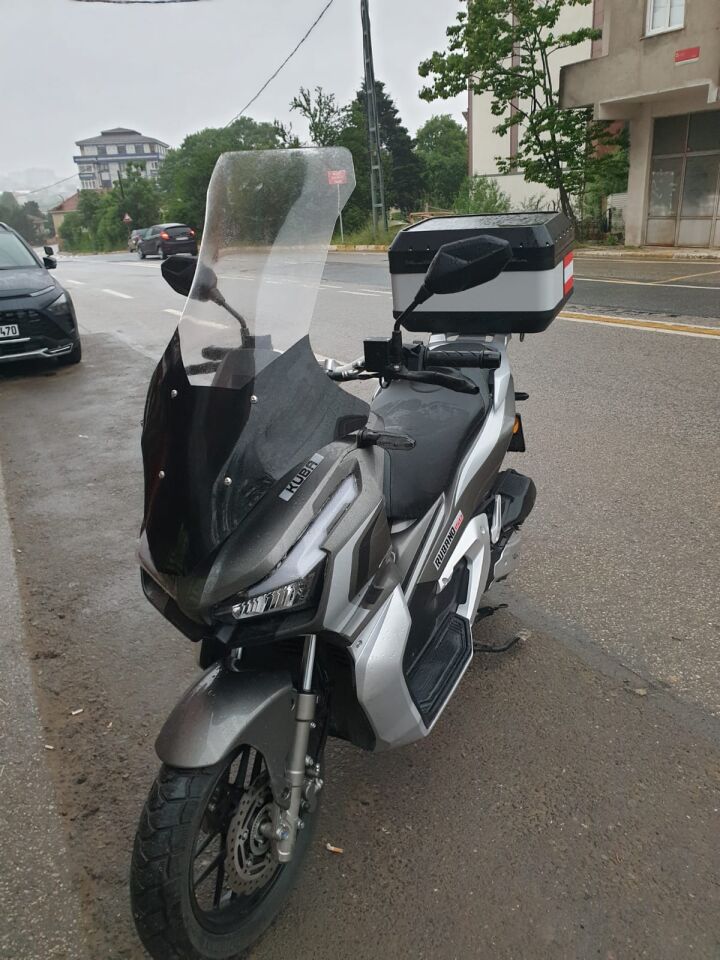 MOTOCAM Küba Rubano 150 Ön Cam 2023-2026 Model 78cm Şeffaf Renkli 4mm UZUN