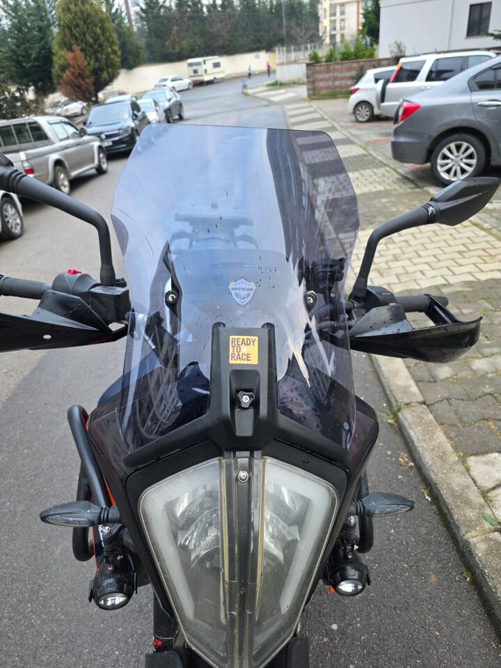 MOTOCAM KTM 390 Adventure Ön Cam 2020-2024 Model 44cm Füme Renkli APARATSIZDIR