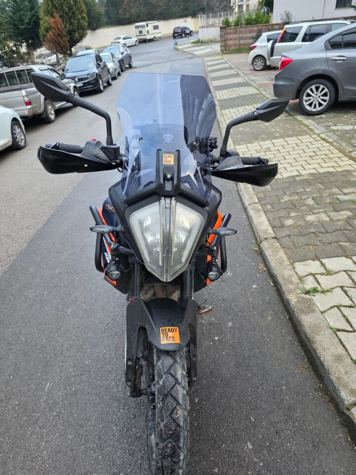 MOTOCAM KTM 390 Adventure Ön Cam 2020-2024 Model 44cm Füme Renkli APARATSIZDIR