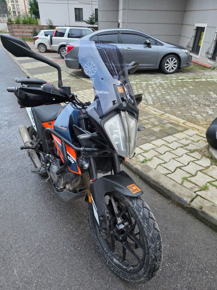 MOTOCAM KTM 390 Adventure Ön Cam 2020-2024 Model 57cm Füme Renkli APARATSIZDIR