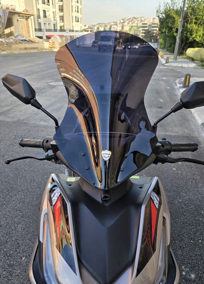 MOTOCAM Yamaha MiO Aerox Ön Cam 54cm Siyah Renkli 4mm SPORTİF