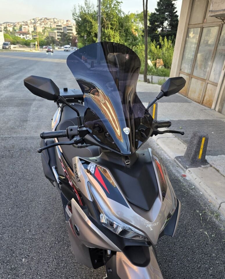 MOTOCAM Yamaha MiO Aerox Ön Cam 54cm Siyah Renkli 4mm SPORTİF