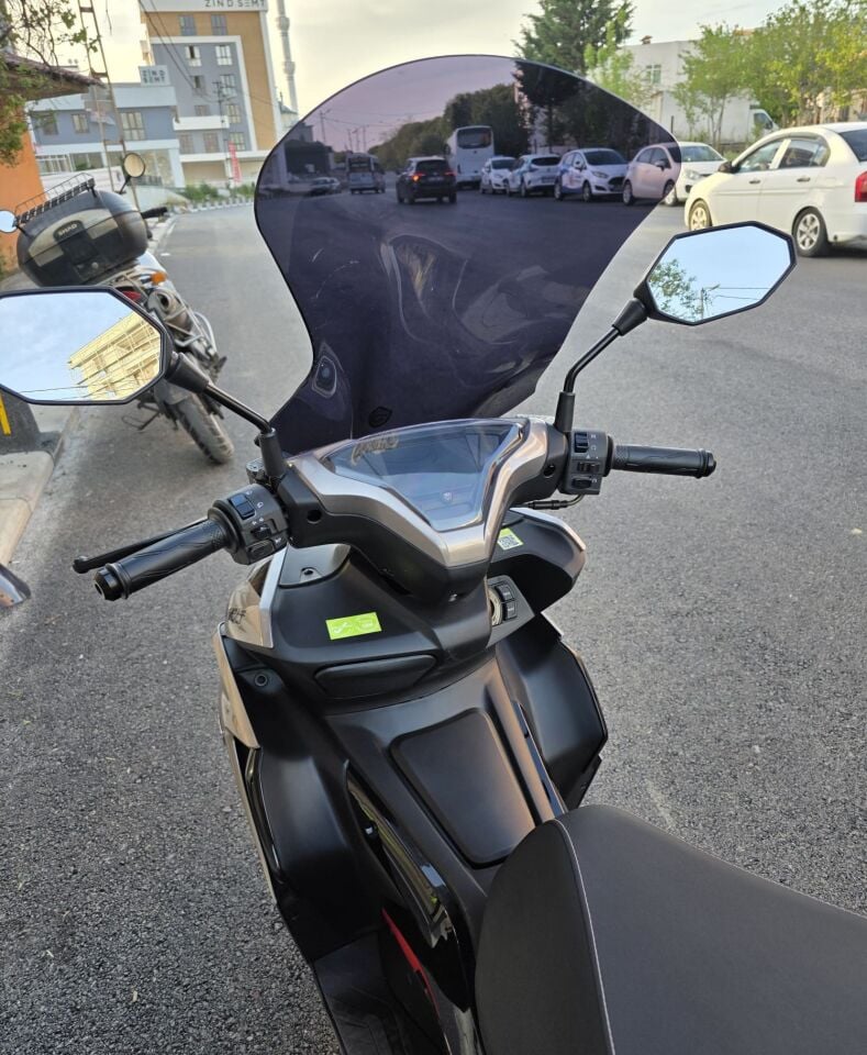 MOTOCAM Yamaha MiO Aerox Ön Cam 54cm Siyah Renkli 4mm SPORTİF