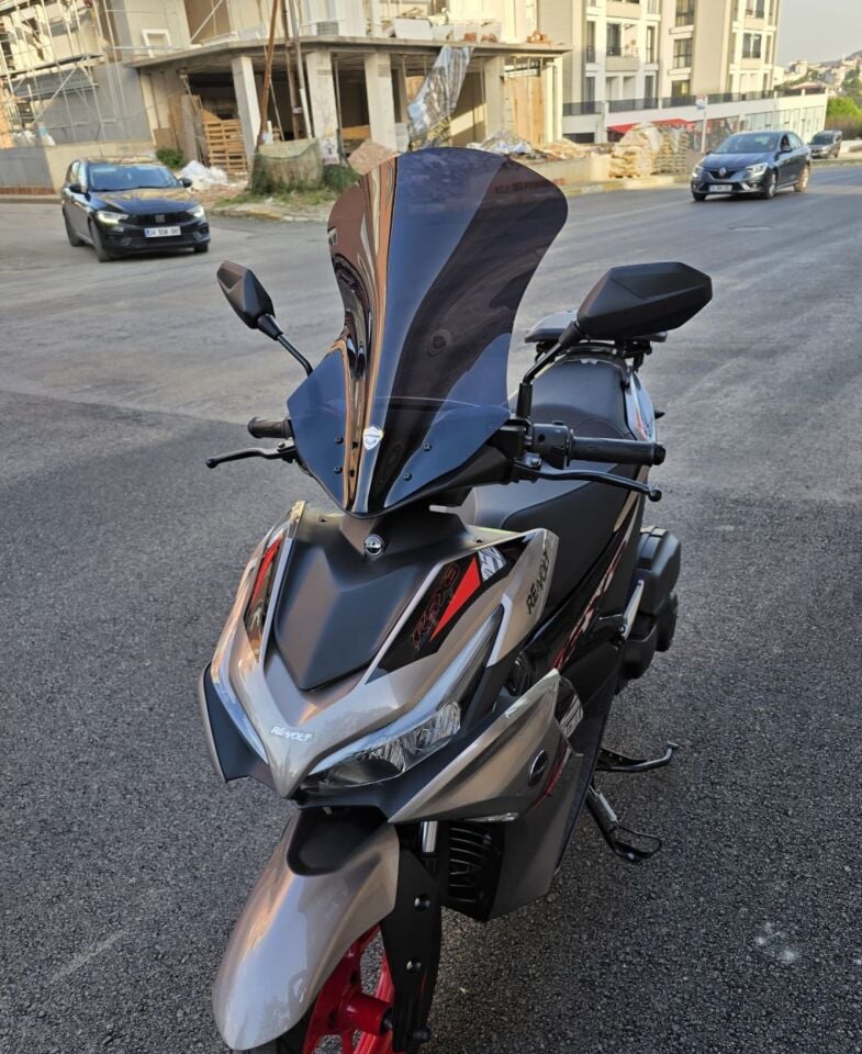 MOTOCAM Yamaha MiO Aerox Ön Cam 54cm Siyah Renkli 4mm SPORTİF