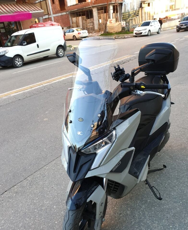 MOTOCAM Kymco Dink R 150 Ön Cam 2023-2026 Model 68cm Şeffaf Renkli 4mm