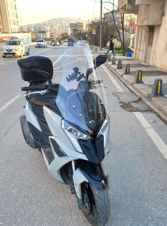 MOTOCAM Kymco Dink R 150 Ön Cam 2023-2026 Model 68cm Şeffaf Renkli 4mm