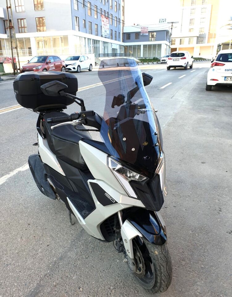 MOTOCAM Kymco Dink R 150 Ön Cam 2023-2026 Model 77cm Füme Renkli 4mm