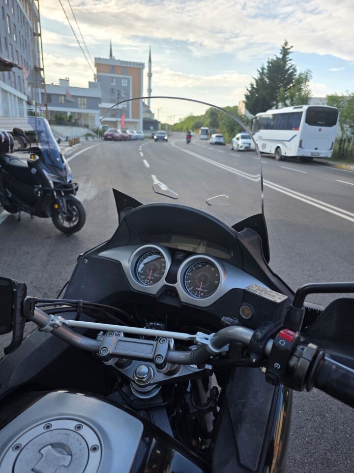 MOTOCAM Honda CBF 1000 Ön Cam 2005-2013 Model 54cm Şeffaf Renkli 4mm