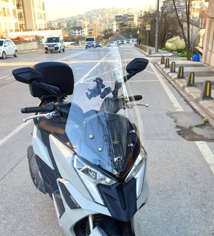 MOTOCAM Kymco Dink R 150 Ön Cam 2023-2026 Model 77cm Şeffaf Renkli 4mm