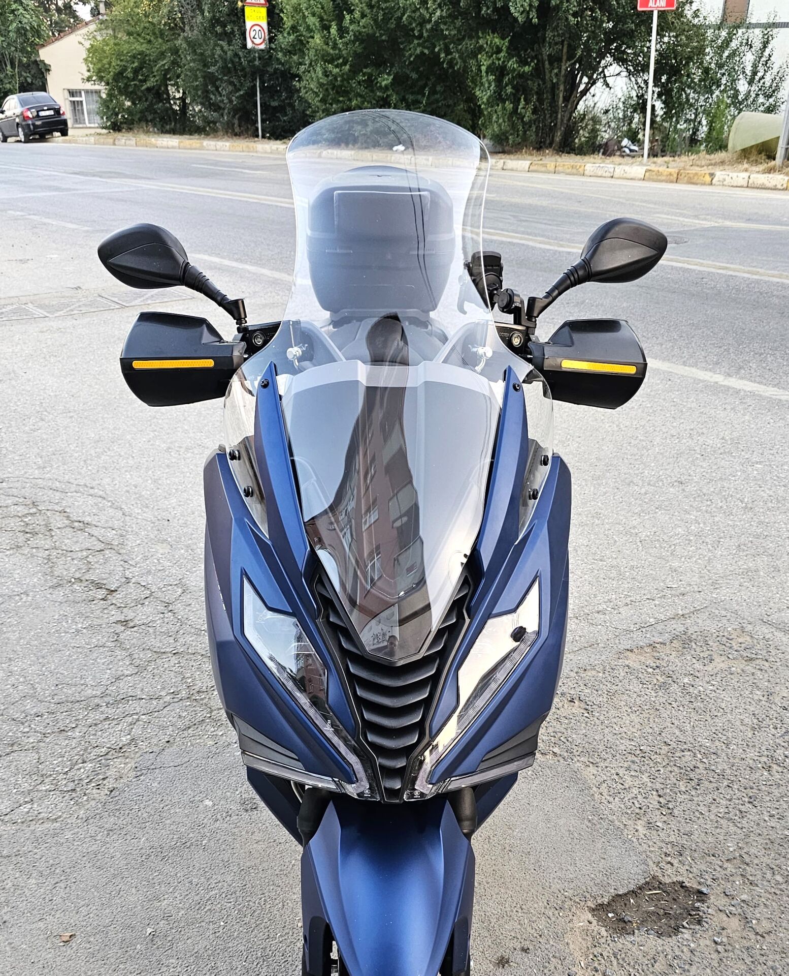 MOTOCAM Arora GT 250 Ön Cam 2023-2026 Model 83cm Şeffaf Renkli 4mm UZUN