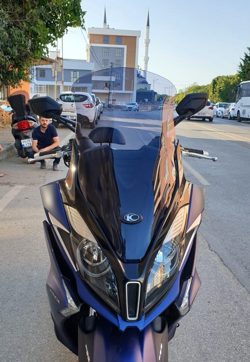 MOTOCAM Kymco Downtown 250i Ön Cam 2016-2026 Model 78cm Füme Renkli 4mm UZUN