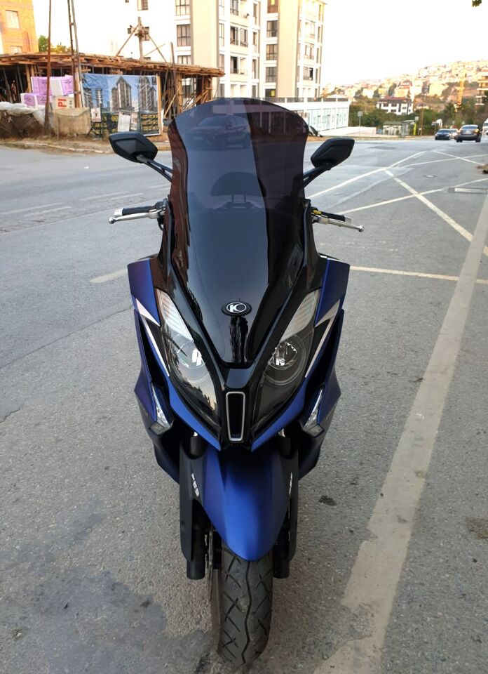 MOTOCAM Kymco Downtown 250i Ön Cam 2016-2026 Model 78cm Siyah Renkli 4mm UZUN