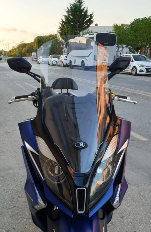 MOTOCAM Kymco Downtown 250i Ön Cam 2016-2026 Model 78cm Şeffaf Renkli 4mm UZUN