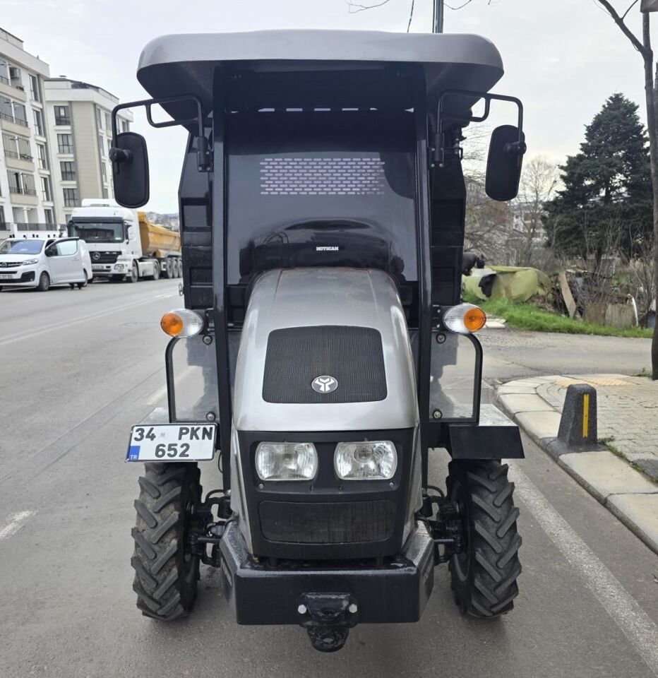 MOTOCAM Tracar T 240 Ön Cam 2023-2026 Model 70-89cm Siyah Renkli 4mm