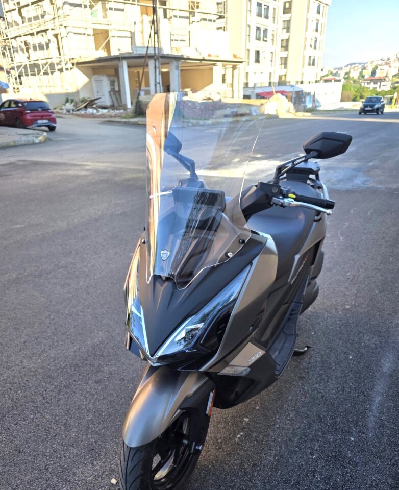 MOTOCAM Kymco Downtown GT 350 Ön Cam 2025-2026 Model 62cm Şeffaf Renkli 4mm